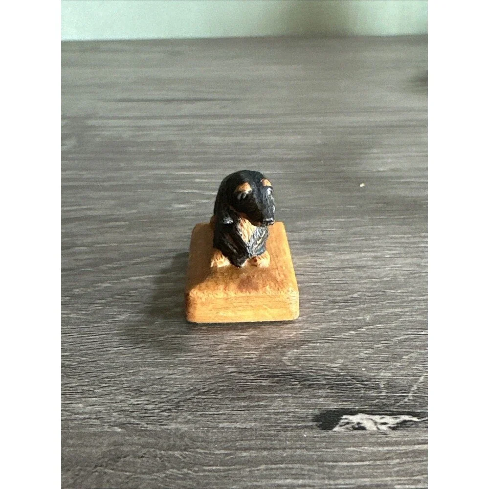 Black & Tan Longhaired Dachshund Figurine on Stand | Arista of Scotland Hawick